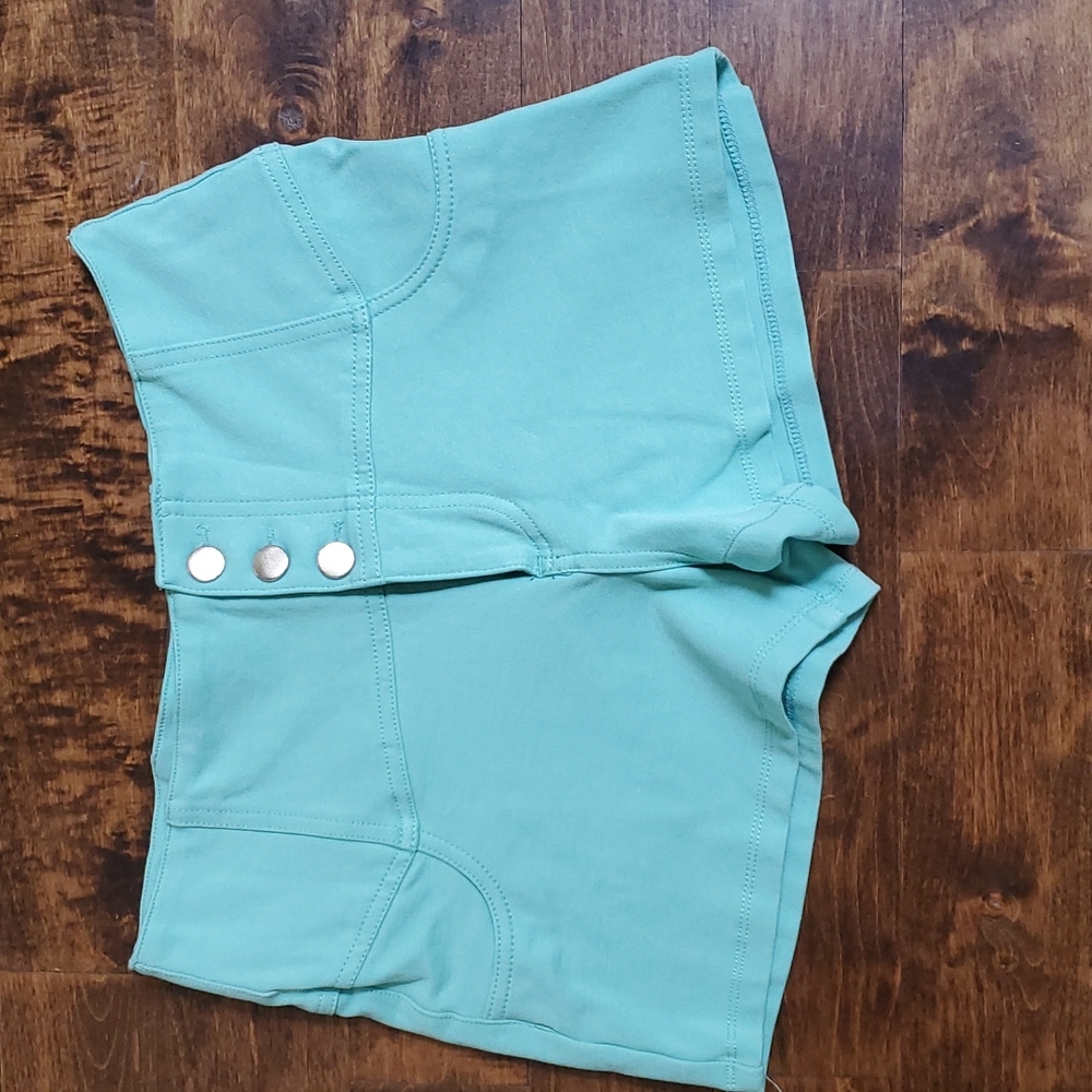 Turquoise size M short. Brand: Cisono